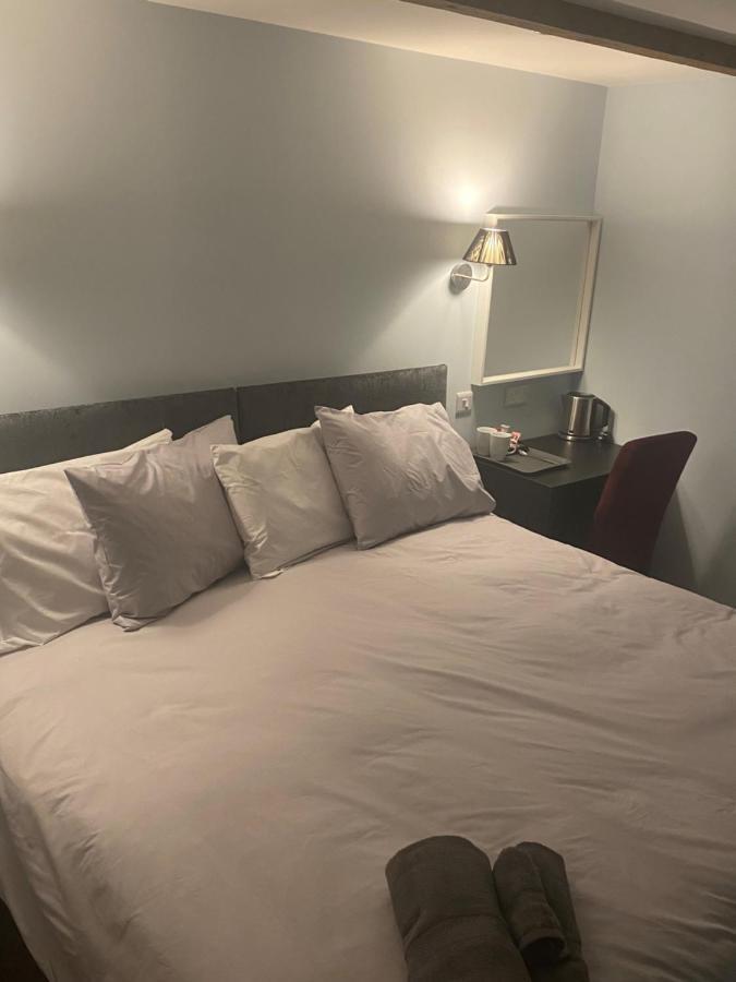 Comus Inn Селби Екстериор снимка