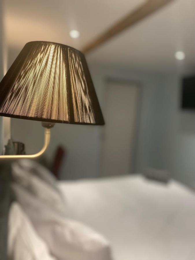 Comus Inn Селби Екстериор снимка