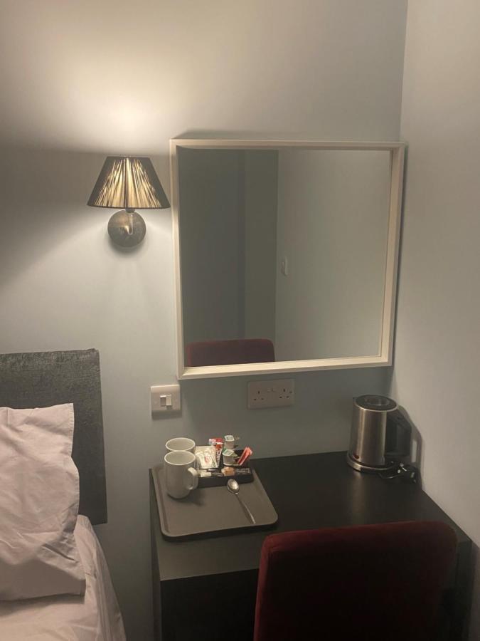 Comus Inn Селби Екстериор снимка